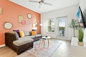 Complete Vibrant Apartment 10 Min to Parks Pet-Friendly Resort-Style Amenities